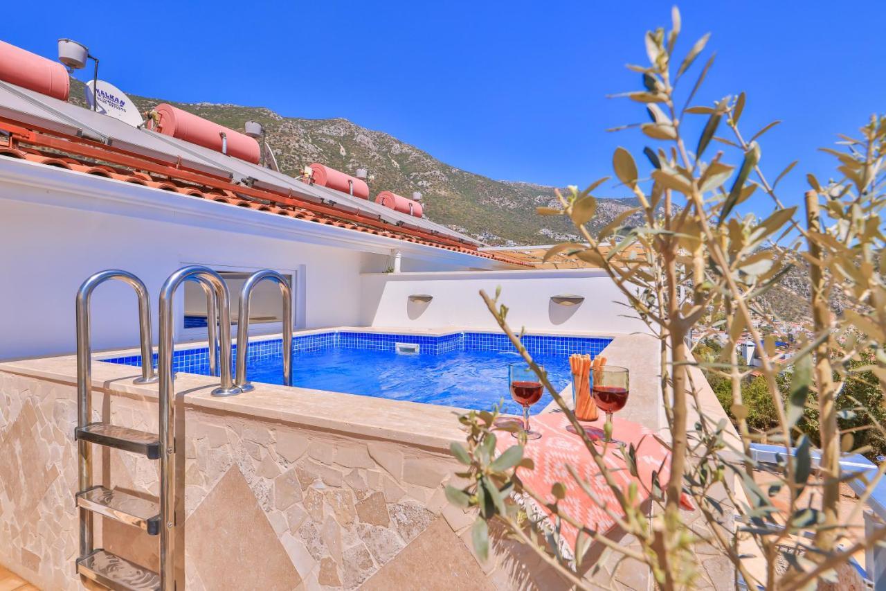 Olive View Penthouse Lägenhet Kalkan Exteriör bild