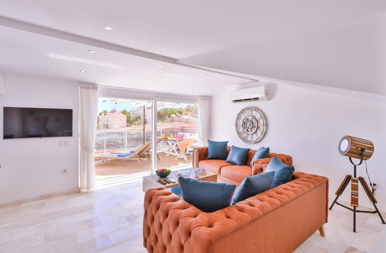 Olive View Penthouse Lägenhet Kalkan Exteriör bild
